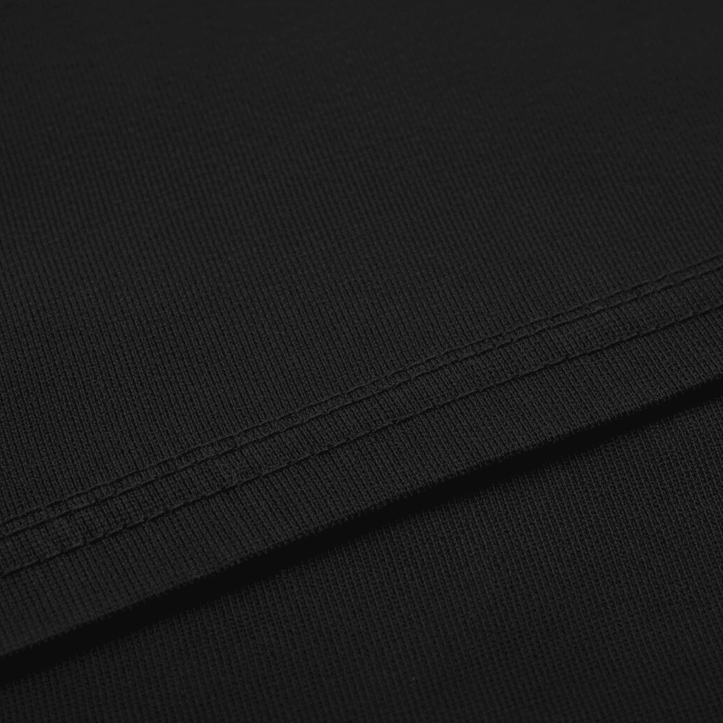 Detail tekstur kain kaos cotton combed dengan jahitan rapi